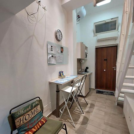 Wonders House Apartment Наполи Екстериор снимка