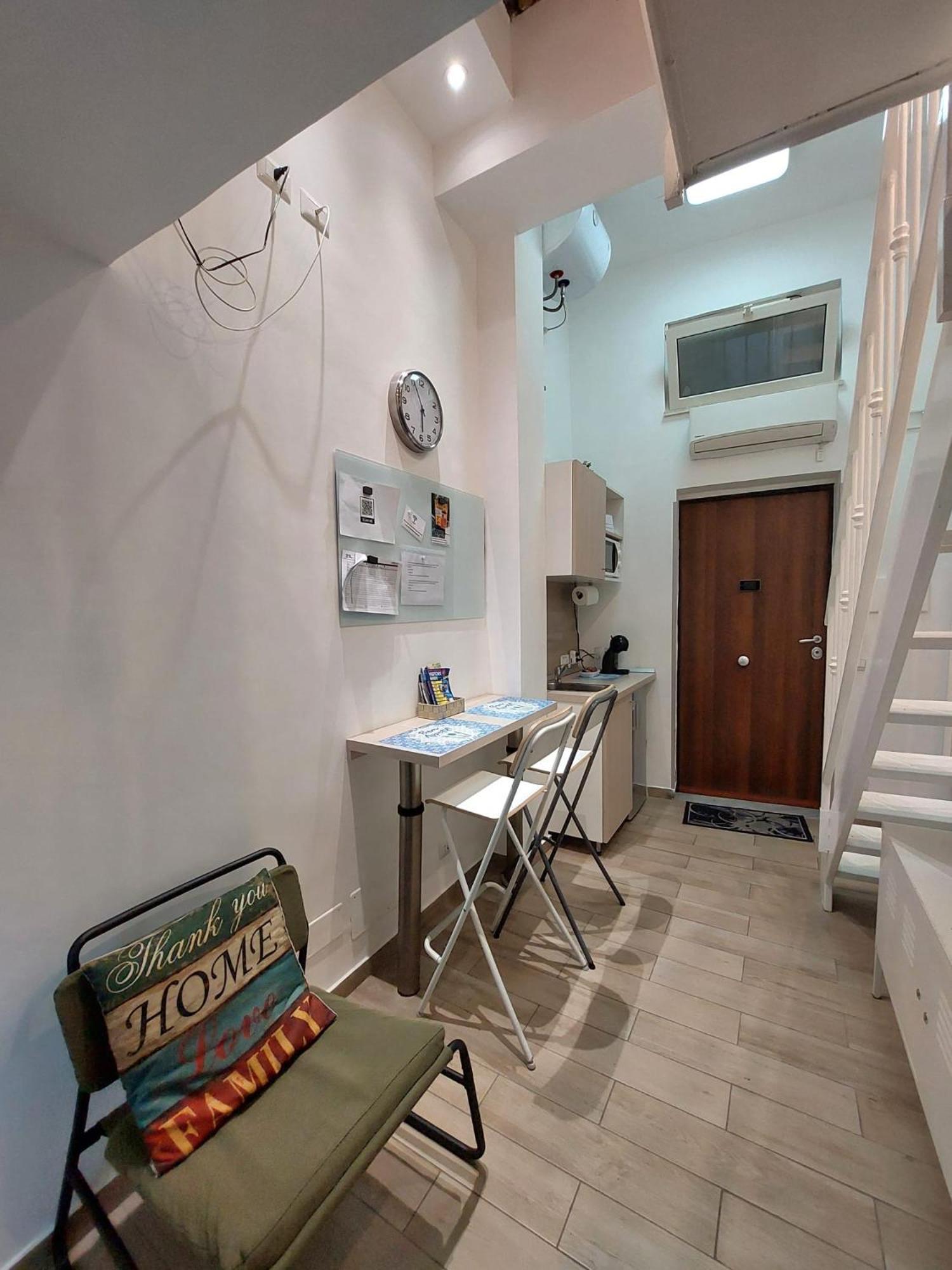 Wonders House Apartment Наполи Екстериор снимка