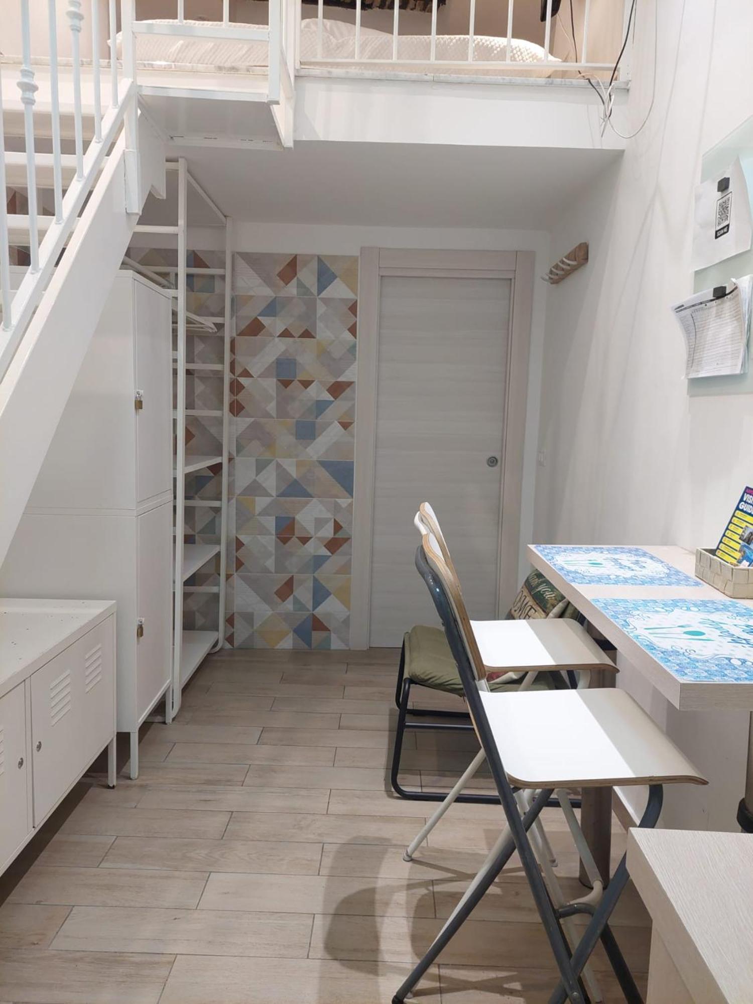 Wonders House Apartment Наполи Екстериор снимка